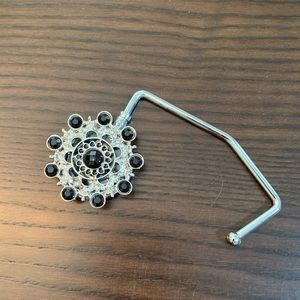 Purse holder hook for tables